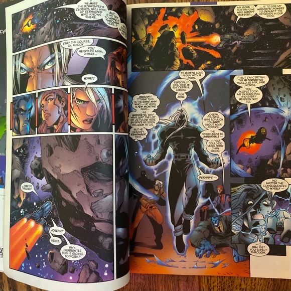 đź’ĄThe Uncanny X-Men 1997 Vintage Comic Book - Picture 3 of 4